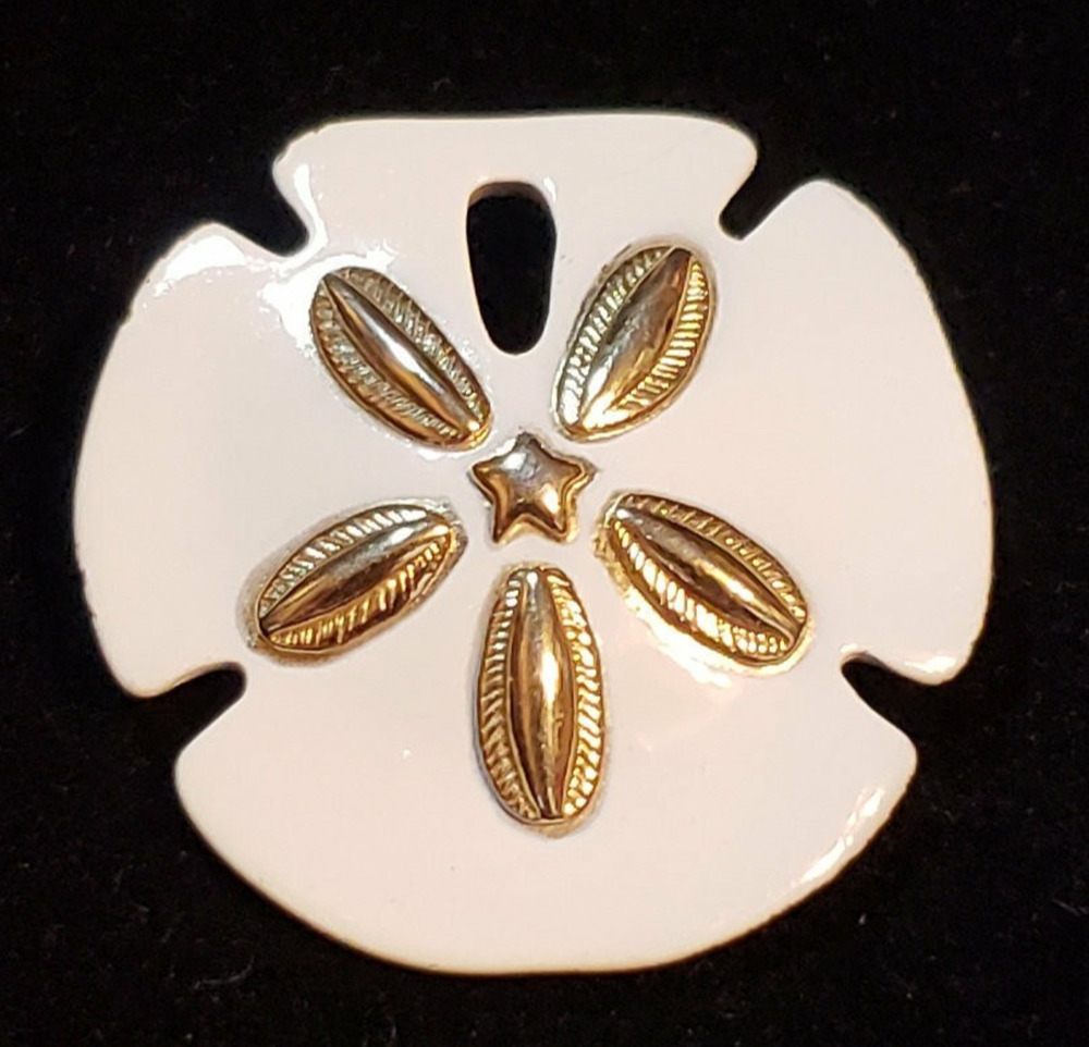 Sand Dollar Brooch Pin White Ename Vintage Beach Resort 1.25" ab1-2